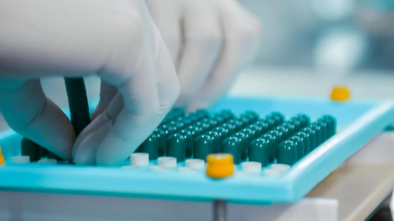 <strong>Peptide Synthesis</strong>